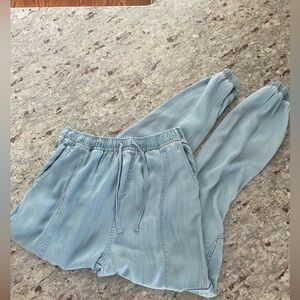 Aqua Women’s Joggers (medium)